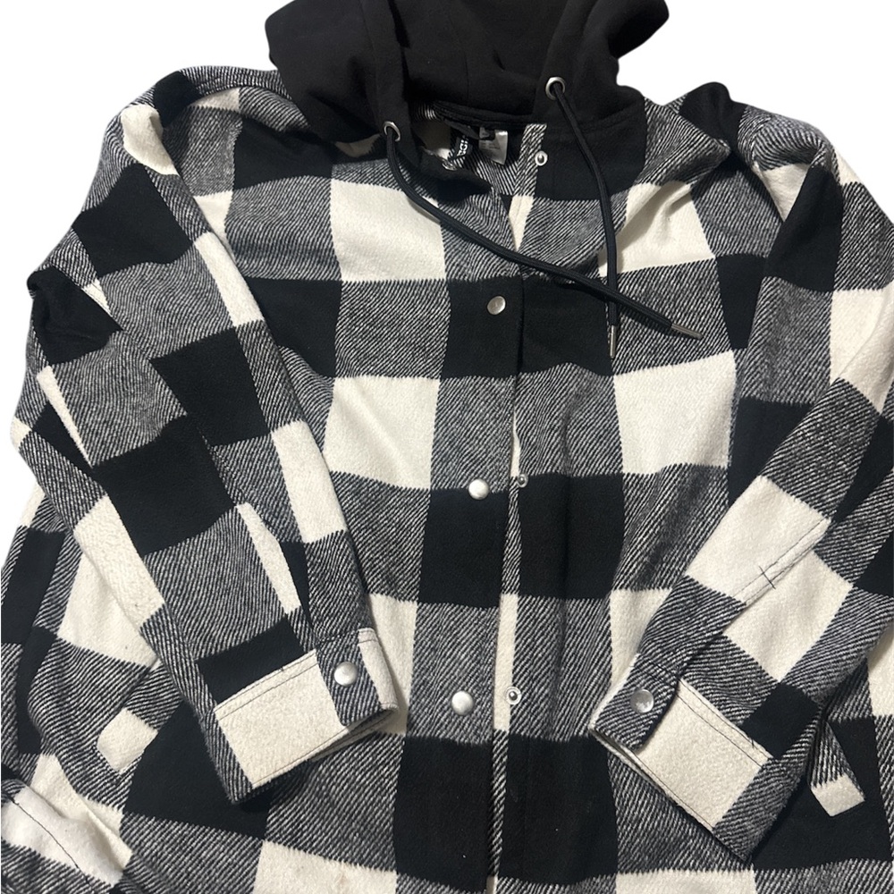 H&M Divided Black/White Flannel Hoodie -XS